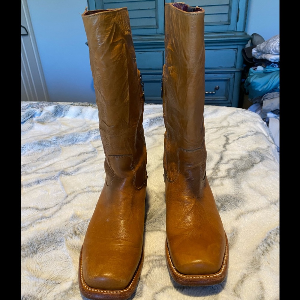 High Quality ARIAT Boots very sturdy and wellmade